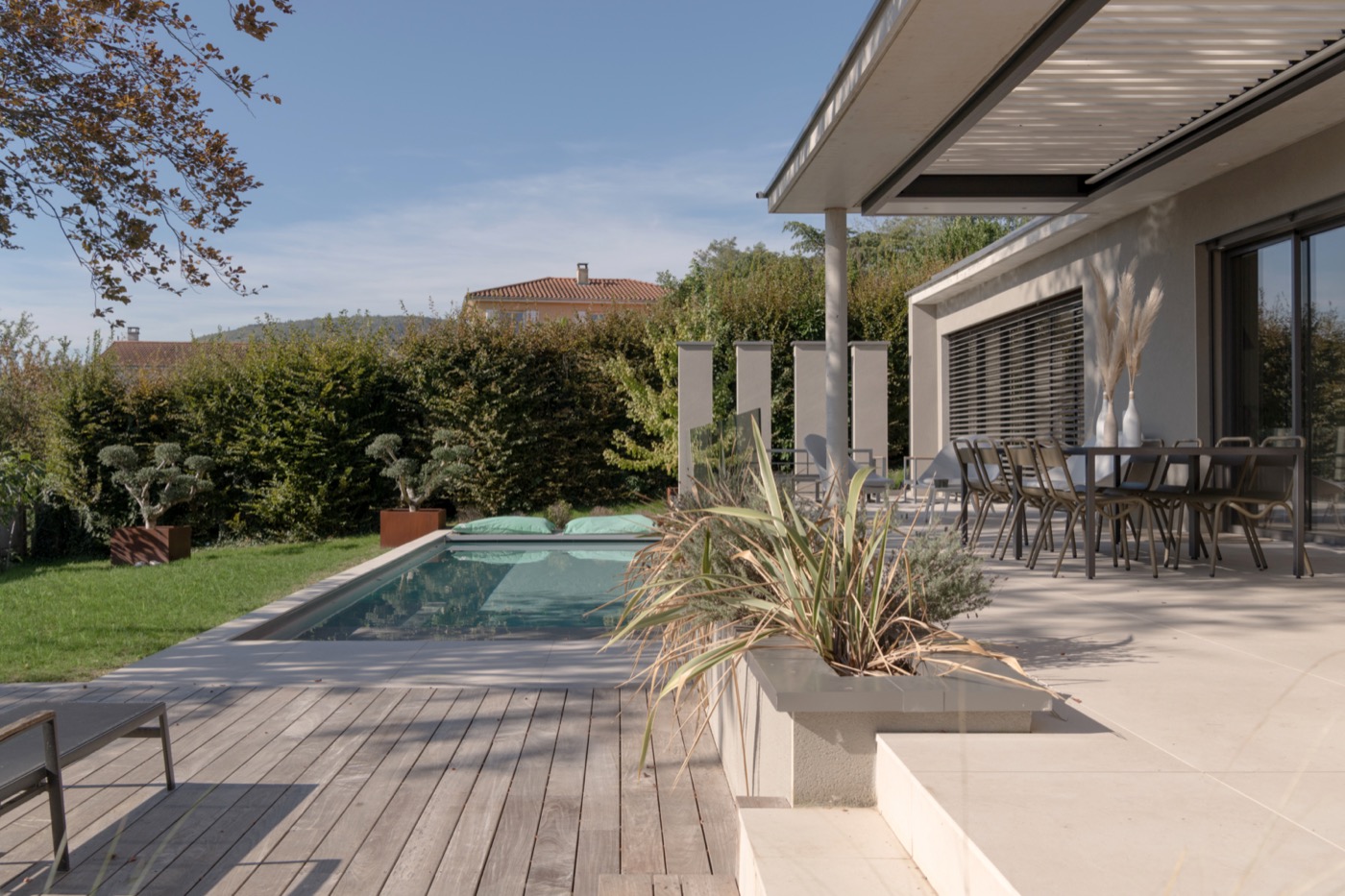 Vue extérieure d'une construction Maisons Elytis près de Lyon